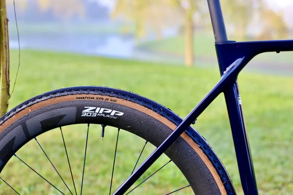 merida-mission-seatstays-970x647