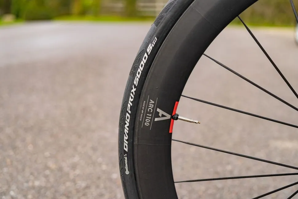 Cyclist-DTSwiss-ARC1100-09686-970x647