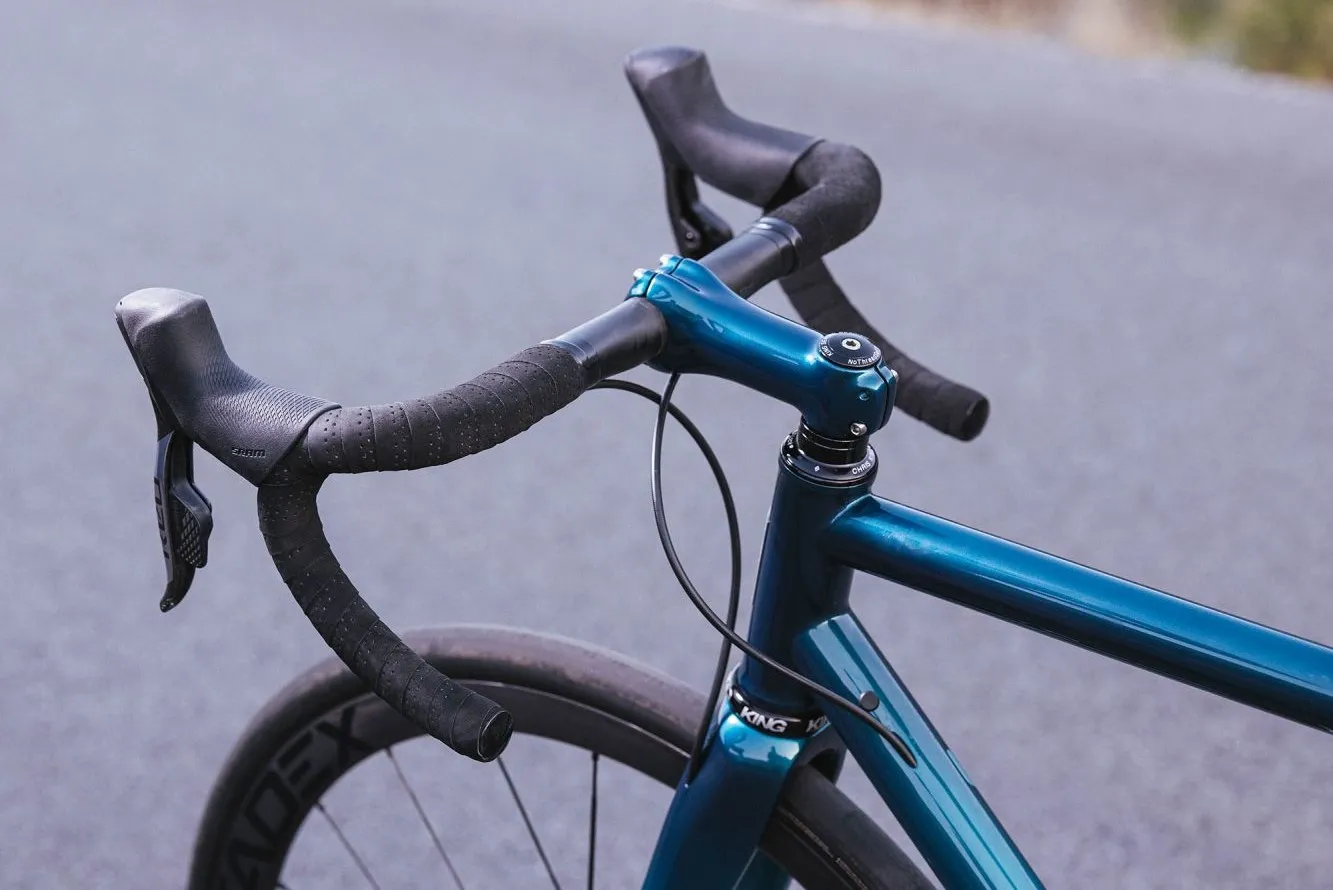 Best carbon handlebars 2026 for road bikes