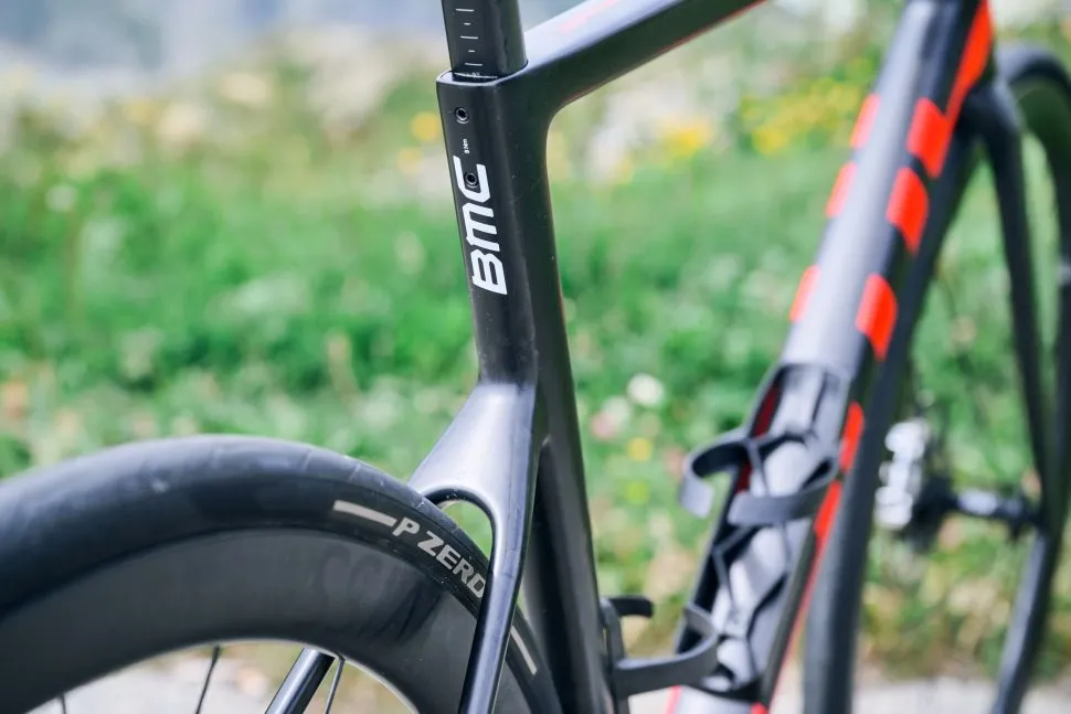 BMC-Teammachine-SLR-01-One-1-970x647